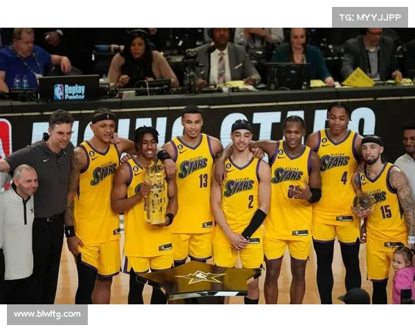 2025年NBA东部排名更新,强队竞争激烈季后赛形势扑朔迷离 2025年NBA东部排名更新,强队竞争激烈季后赛形势扑朔迷离